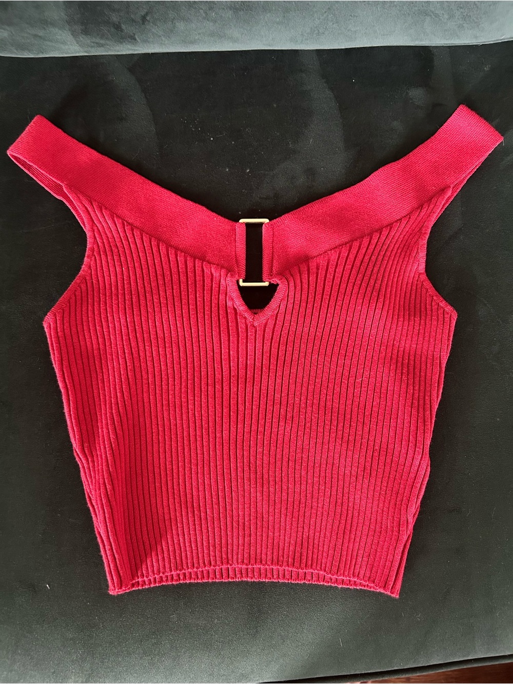 bebe Red Ribbed V-Neck Crop Tank - Picture 2 of 4